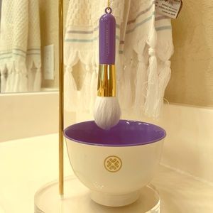 Tatcha Cleansing Brush by Kashoen 1883